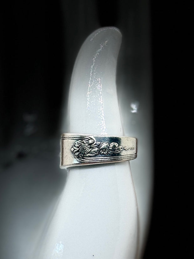 Size 6.25 Handmade Spoon Ring – Holmes and Edwards. (Silver Plated)